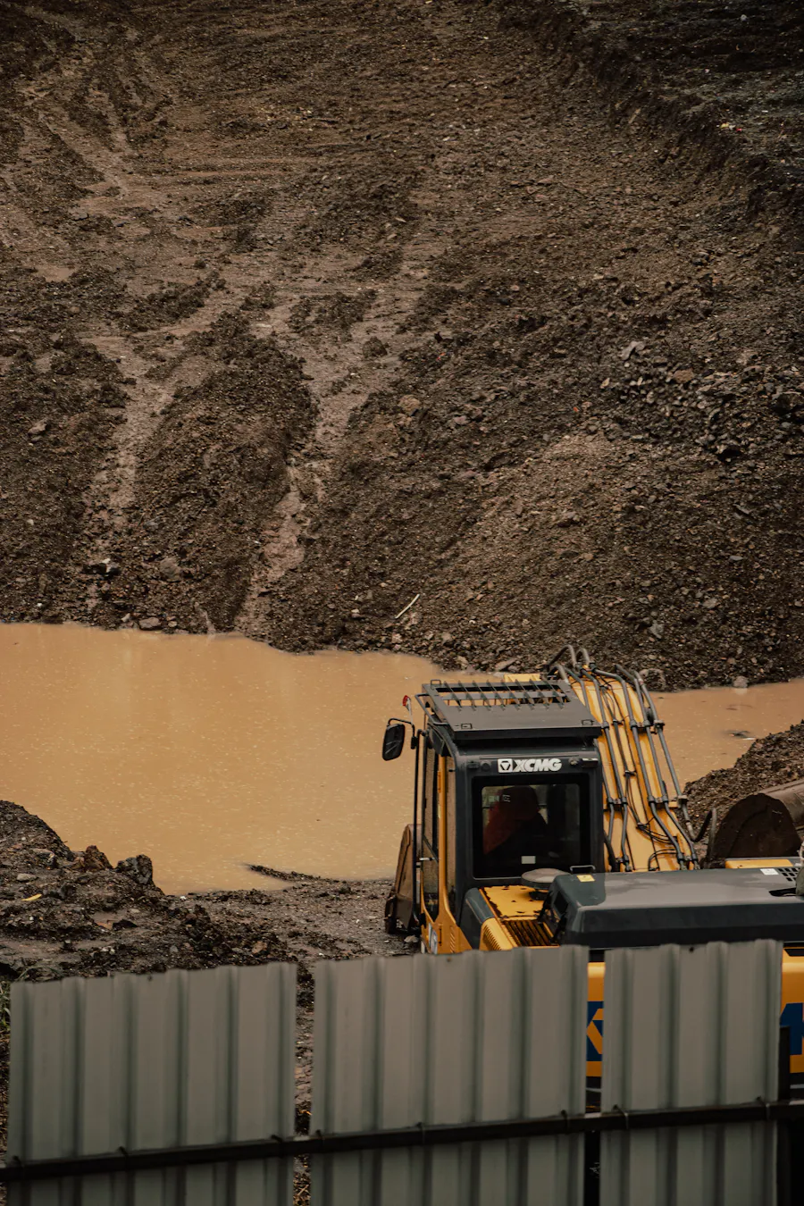 Zemné a búracie práce